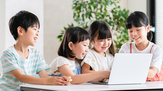 「こどもに対してカイロプラクティックはどんな効果があるのですか？」とよく質問を受けることがあります。”